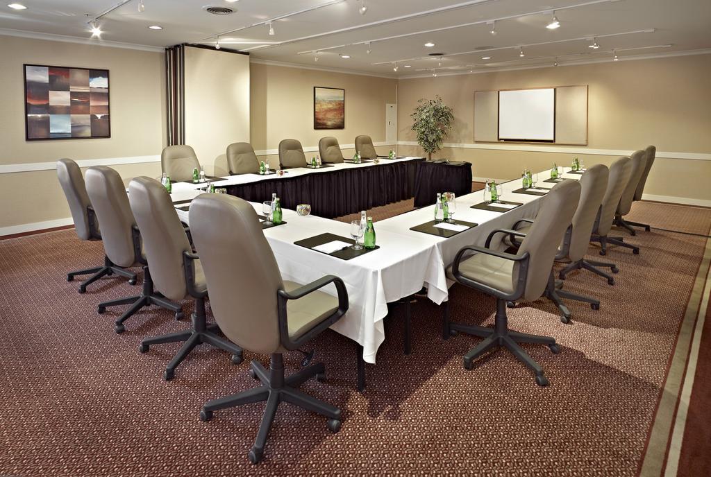 Coast Canmore Hotel & Conference Centre Εξωτερικό φωτογραφία