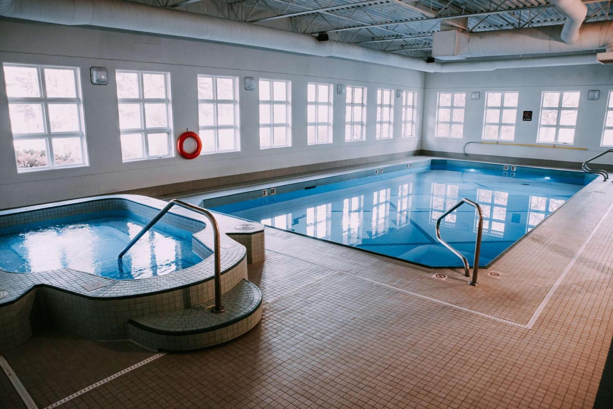 Coast Canmore Hotel & Conference Centre Εξωτερικό φωτογραφία