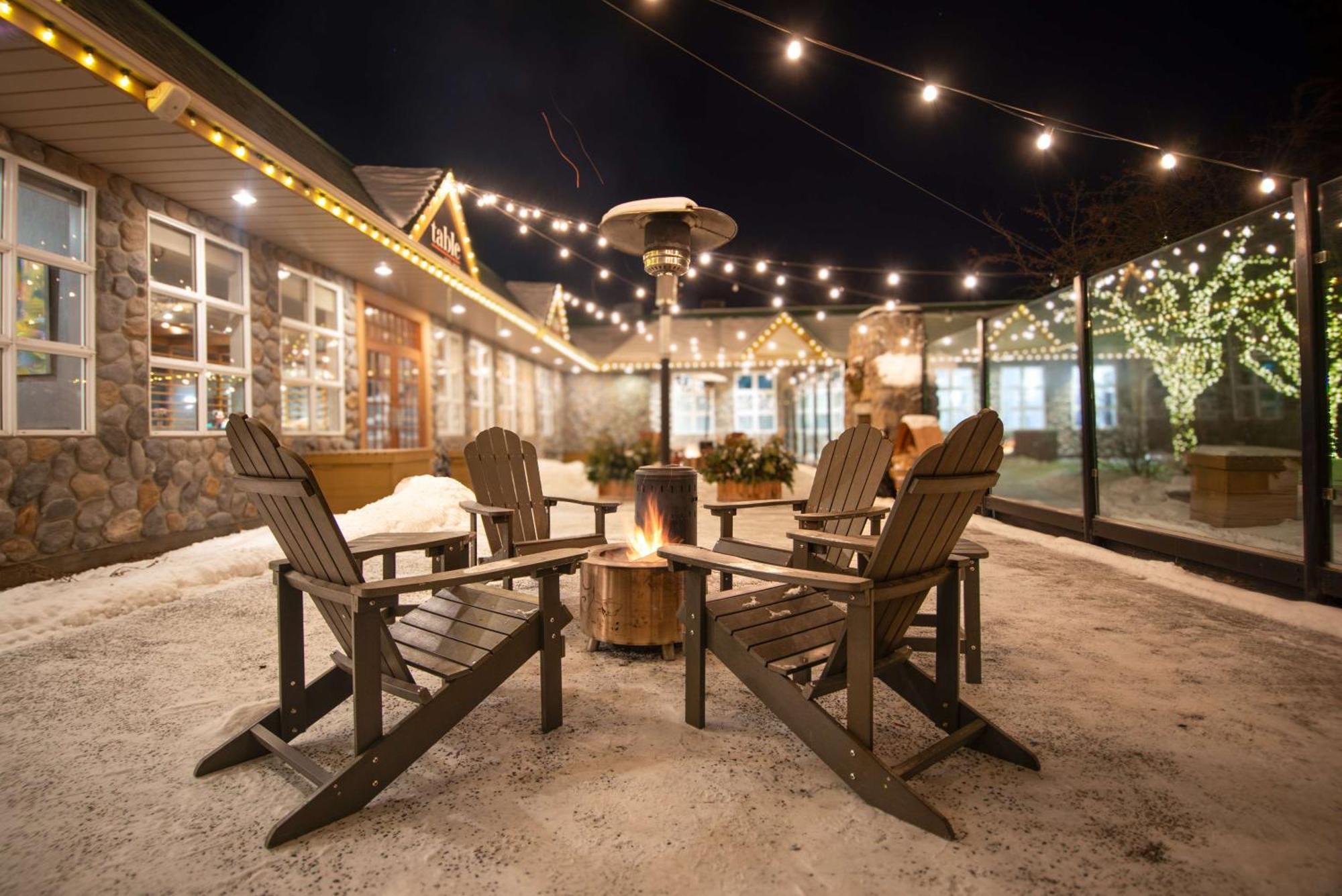 Coast Canmore Hotel & Conference Centre Εξωτερικό φωτογραφία