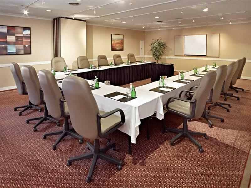 Coast Canmore Hotel & Conference Centre Εξωτερικό φωτογραφία