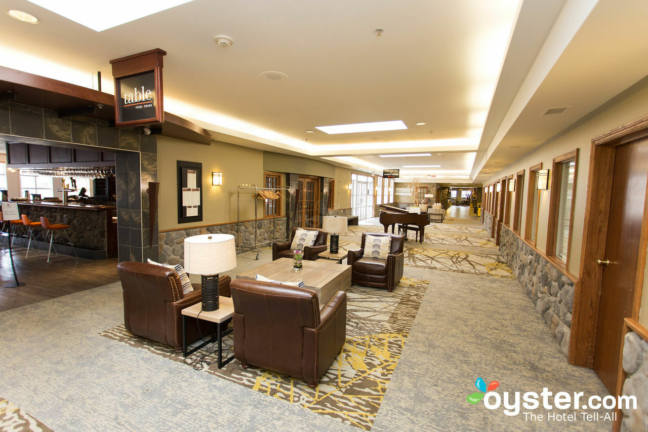 Coast Canmore Hotel & Conference Centre Εξωτερικό φωτογραφία