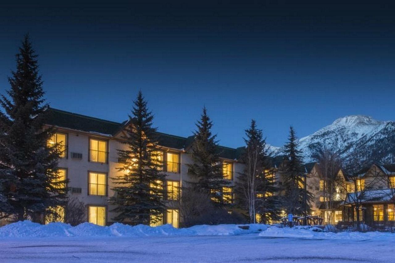 Coast Canmore Hotel & Conference Centre Εξωτερικό φωτογραφία