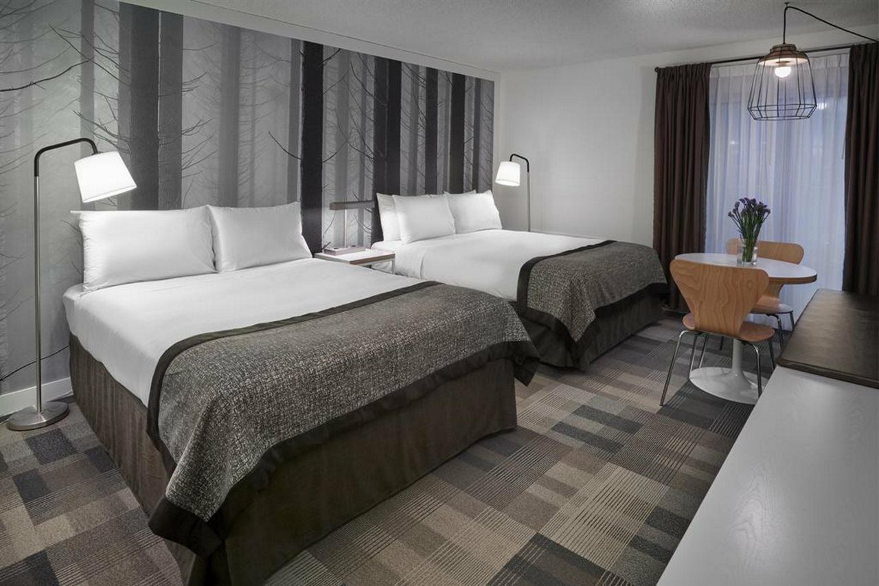 Coast Canmore Hotel & Conference Centre Εξωτερικό φωτογραφία